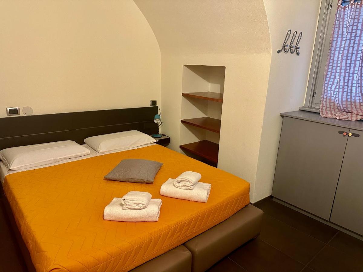 Feel - Luxury Duomo Suite Bergamo Exteriör bild